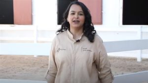 فيديو..أفراح المذن: توفير فرص للأطفال وذوي الاحتياجات لتعلم فنون الفروسية بالكويت