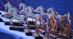 أحصنة مجسمة ضمن جوائز مهرجان الشرقية للخيول العربية في دورته ال27