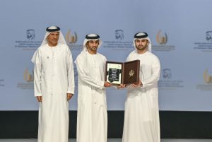العظب: فوز نادي دبي لسباق الخيل بجائزة الإبداع توج بالنظرة الثاقبة للقيادة الحكيمة